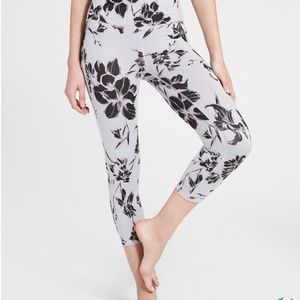 Athleta high rise Capri